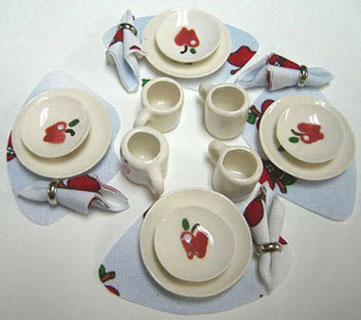 Dollhouse Miniature 4 Dinner & Dessert Plates, Mugs, Placemats and Napkins